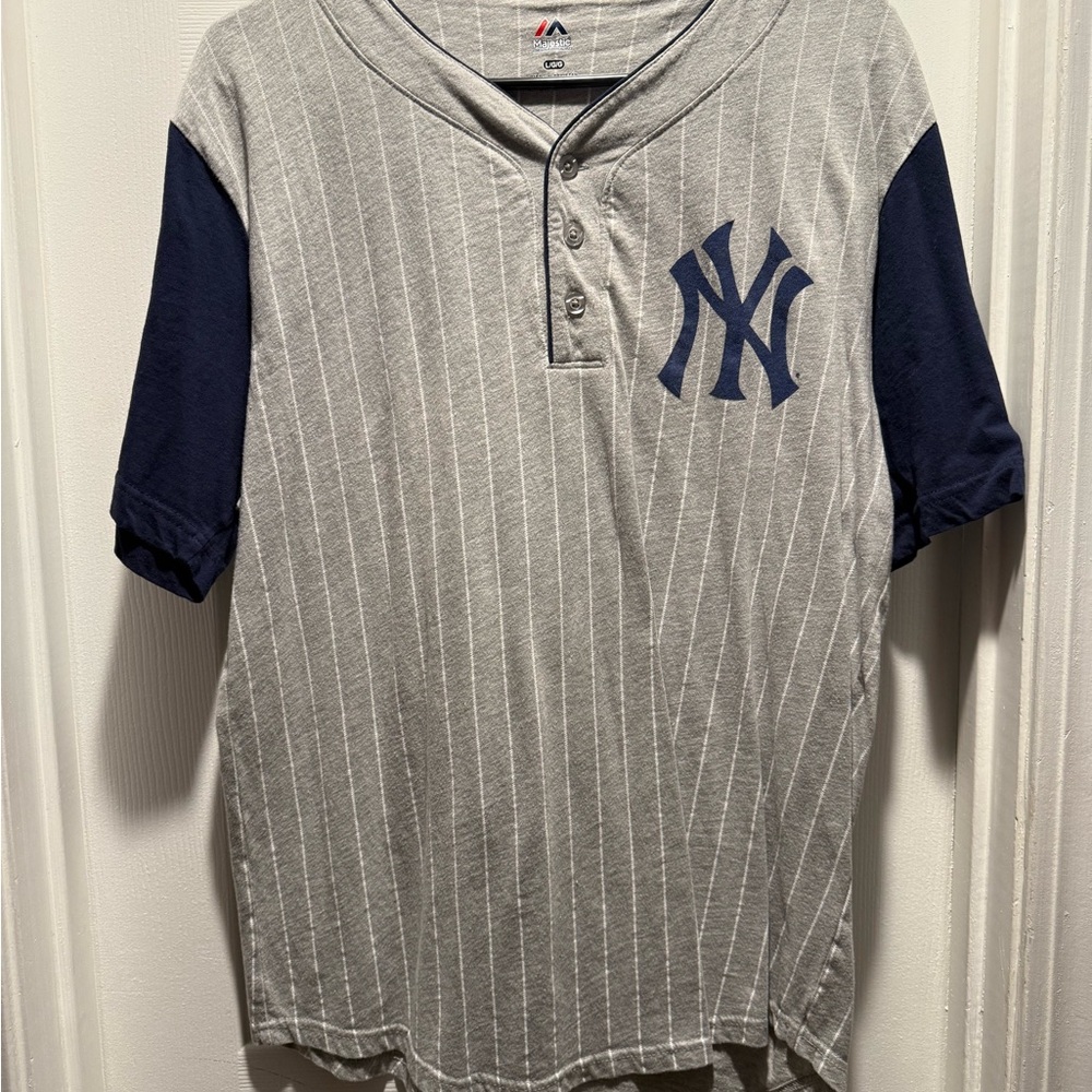 NYY Yankees Majestic Gray and Navy Pinstriped Shirt